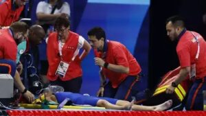 Olympic 2024 swimmer suddenly lost consciousness.